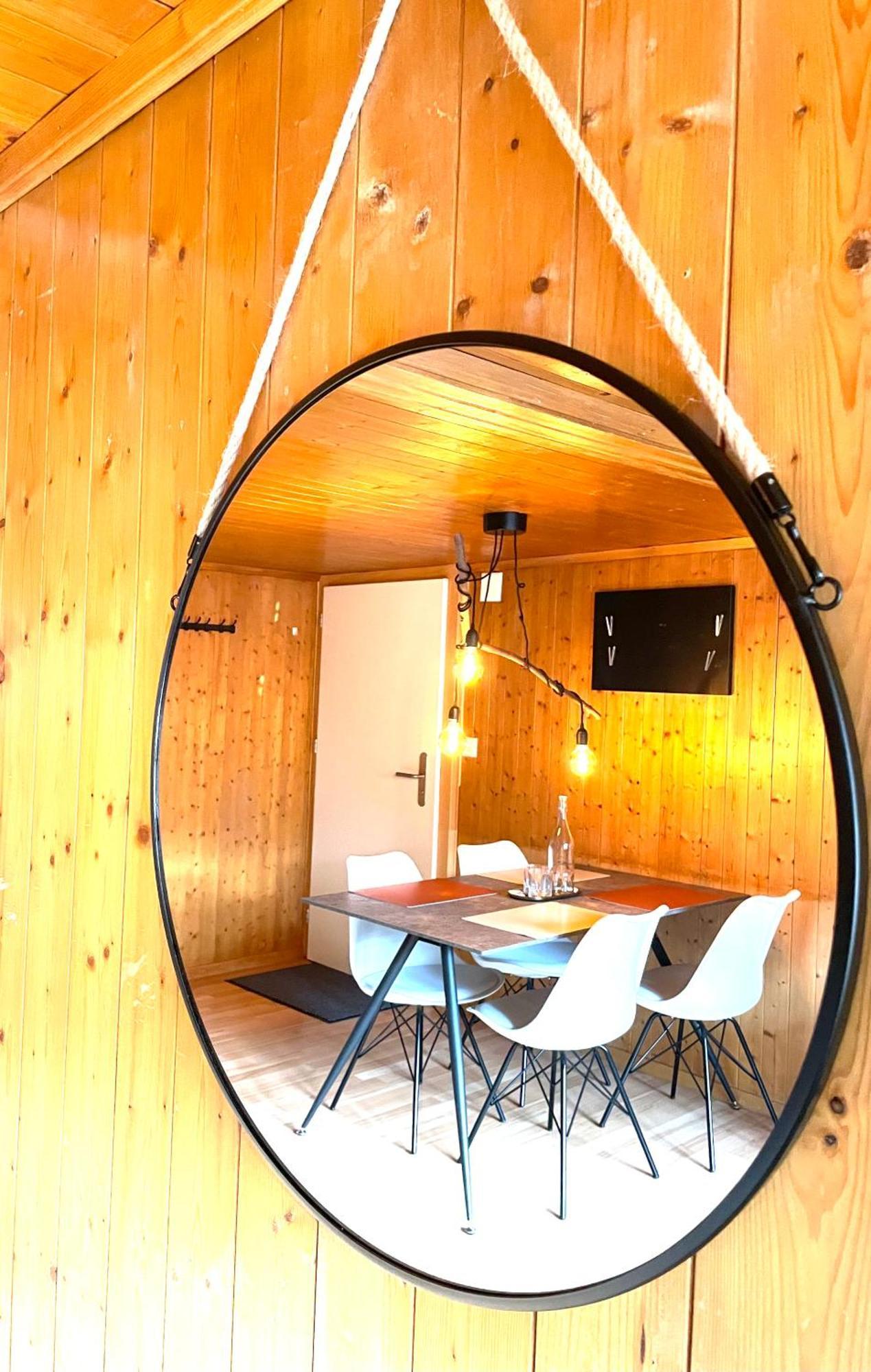 Charming, Well-Equipped Alpine Apartment Kandersteg Bagian luar foto